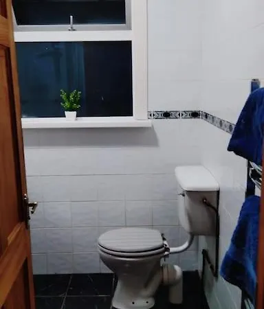 Cheerful Three Bedroom Country *